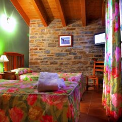 Отель Casas Pirineo Turismo Rural Con Historia комната для гостей фото 4