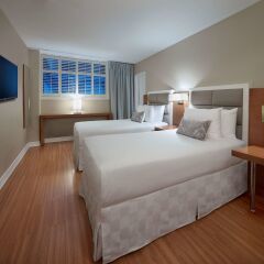 Отель The Strathcona Hotel Канада, Торонто - отзывы, цены и фото номеров - забронировать отель The Strathcona Hotel онлайн комната для гостей фото 5