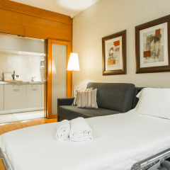 Отель Aparthotel Mariano Cubi Barcelona комната для гостей фото 5