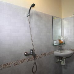 Отель Milk Fruit Homestay Хойан