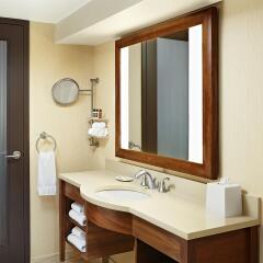 Отель Le Centre Sheraton Montreal Hotel Канада, Монреаль - отзывы, цены и фото номеров - забронировать отель Le Centre Sheraton Montreal Hotel онлайн ванная