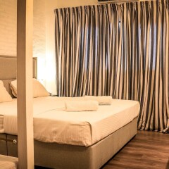 Отель Clock Inn Colombo комната для гостей фото 5