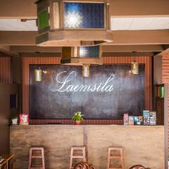 Отель Laem Sila Resort интерьер отеля