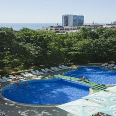 Отель Zdravets Hotel - All inclusive Болгария, Золотые пески - отзывы, цены и фото номеров - забронировать отель Zdravets Hotel - All inclusive онлайн бассейн фото 3