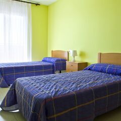 Отель RVhotels Apartamentos Ses Illes Испания, Бланес - отзывы, цены и фото номеров - забронировать отель RVhotels Apartamentos Ses Illes онлайн комната для гостей фото 3