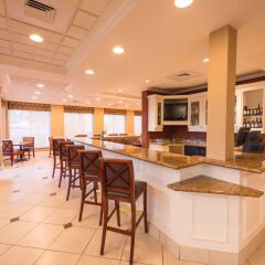 Отель Hilton Garden Inn Meridian гостиничный бар