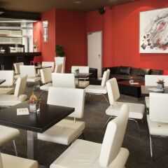 Отель Holiday Inn Belgrade гостиничный бар