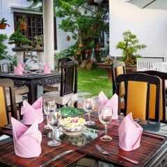 Отель Riverside Impression Homestay Villa питание