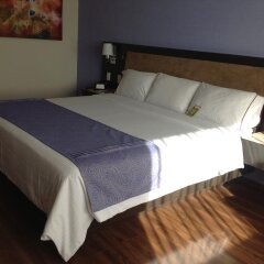 Plaza Diana Hotel сейф в номере