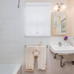 Отель Beach House Inn ванная