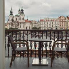 Old Town Square Hotel балкон