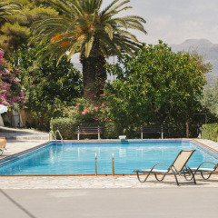 Отель Douka Seafront Residences бассейн фото 3