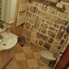 Отель Hostel Old Town Kotor Черногория, Котор - отзывы, цены и фото номеров - забронировать отель Hostel Old Town Kotor онлайн ванная