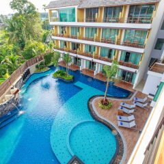 Отель Aqua Resort Phuket с домашними животными