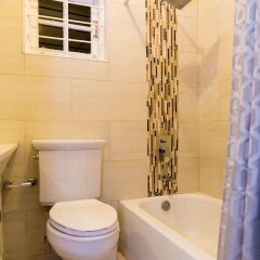 El Azure de Barbican in Kingston, Jamaica from 228$, photos, reviews - zenhotels.com bathroom photo 2