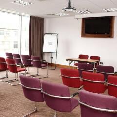 Отель Jurys Inn Brighton развлечения