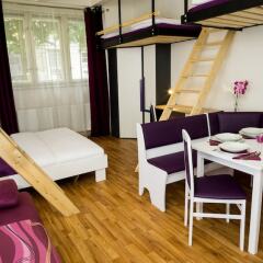 Апартаменты Flying Bed Apartment close to Castle Прага балкон