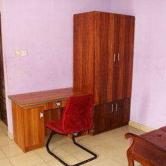 Kikwor Guesthouse in Accra, Ghana from 120$, photos, reviews - zenhotels.com room amenities