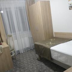 Амакс Отель Омск 3* Стандартный номер с различными типами кроватей