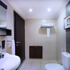 City Rose Hotel Suites in Amman, Jordan from 133$, photos, reviews - zenhotels.com bathroom photo 2
