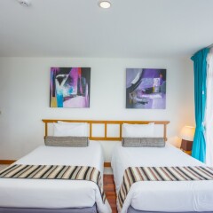 Отель Waterfront Suites Phuket by Centara комната для гостей фото 4