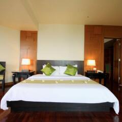 Отель Sea Breeze Jomtien Resort комната для гостей фото 3