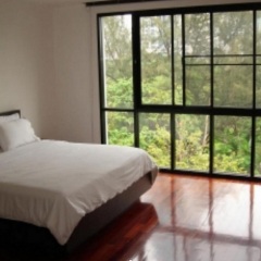 Отель Tonson Residence B Boutique комната для гостей