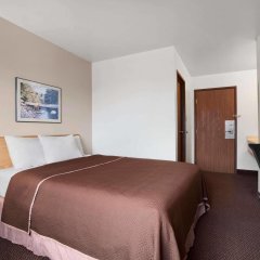 Travelodge by Wyndham Elko NV in Elko, United States of America from 63$, photos, reviews - zenhotels.com guestroom photo 4