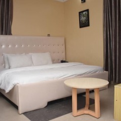 Отель Lush Suites Нигерия, Калабар - отзывы, цены и фото номеров - забронировать отель Lush Suites онлайн комната для гостей
