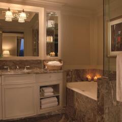 Отель Ritz-Carlton New York Central Park США, Нью-Йорк - отзывы, цены и фото номеров - забронировать отель Ritz-Carlton New York Central Park онлайн ванная