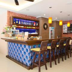 Good Nice Hotel гостиничный бар