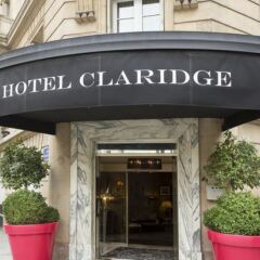 Отель Hôtel Claridge банкомат