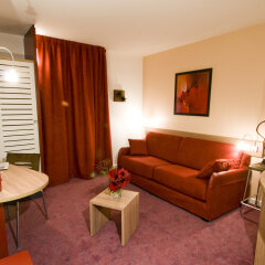 Отель Canal Suites (Ex. Suite-Home) Франция, Пантин - отзывы, цены и фото номеров - забронировать отель Canal Suites (Ex. Suite-Home) онлайн комната для гостей