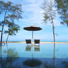 Отель La Vela Khao Lak бассейн фото 3