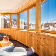 Отель Sport & Wellness Hotel San Gian St Moritz Швейцария, Санкт-Мориц - отзывы, цены и фото номеров - забронировать отель Sport & Wellness Hotel San Gian St Moritz онлайн балкон