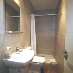 Апартаменты Barcelona Sants Station Apartments Барселона ванная