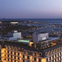 Отель Wyndham Grand Istanbul Kalamis Marina фото 7
