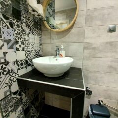 Отель Cosmopolitan Apartments Nilie Suites & Aprts Греция, Салоники - отзывы, цены и фото номеров - забронировать отель Cosmopolitan Apartments Nilie Suites & Aprts онлайн ванная фото 2