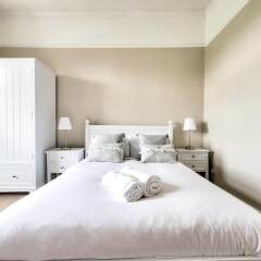 Отель Light 2-bed West End Apt Overlooking Kelvingrove Museum Глазго комната для гостей фото 3