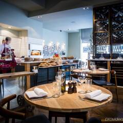 Отель Park Plaza Victoria London питание
