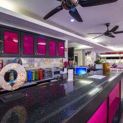 Отель Asena Karon Resort гостиничный бар