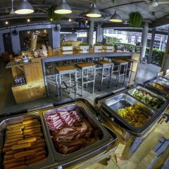 Отель The Warehouse Bangkok бассейн