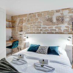 Отель Spacious and Charming Flat on île de la Cité Франция, Париж - отзывы, цены и фото номеров - забронировать отель Spacious and Charming Flat on île de la Cité онлайн комната для гостей фото 2