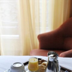 Отель Waldorf Montparnasse Париж в номере фото 2