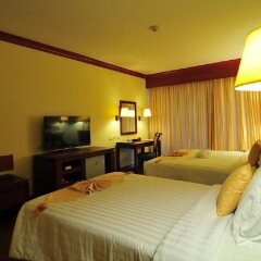 Отель Phuket Graceland Resort And Spa Таиланд, Пхукет - 6 отзывов об отеле, цены и фото номеров - забронировать отель Phuket Graceland Resort And Spa онлайн комната для гостей