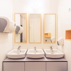 The Independente Hostel & Suites Лиссабон ванная фото 2