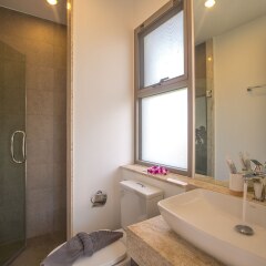 Отель Villa Nusa Пхукет ванная
