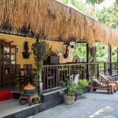Town In Town Hotel Pattaya Паттайя