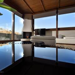 Отель Karyatis Luxury Maisonette by K&K фото 2