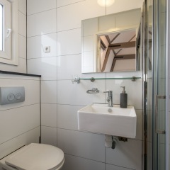 Отель Hot Spot Fascinating Bed and Breakfast B2 Нидерланды, Амстердам - отзывы, цены и фото номеров - забронировать отель Hot Spot Fascinating Bed and Breakfast B2 онлайн ванная фото 2